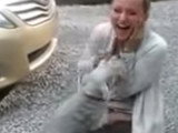 Émouvante réaction d'un chien qui retrouve sa maitresse