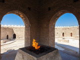 Une photo du feu sacré dans un temple zoroastrien