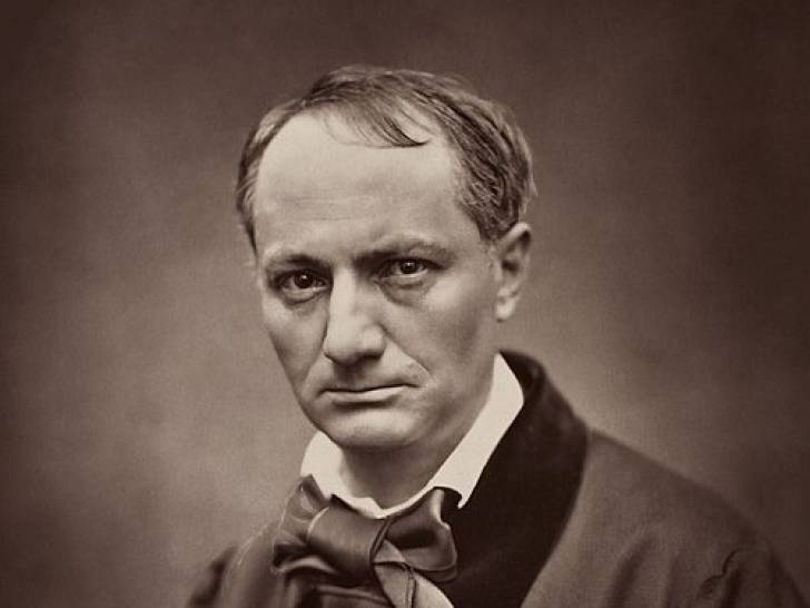 Un portrait en noir et blanc de Charles Baudelaire