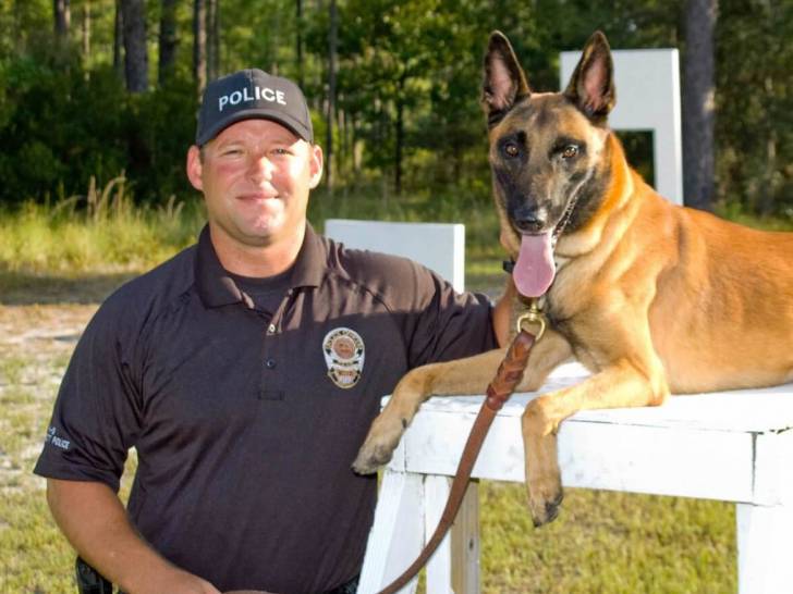 Devenir maître-chien policier