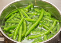 Sous quelle forme donner des haricots verts à un chien ?