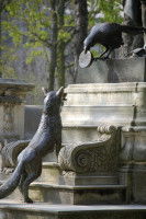 Statue de la fable "le Corbeau et le Renard"