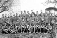 Rintintin et le 135&egrave;me escadron de l'Arm&eacute;e de l'air am&eacute;ricain, l'ayant adopt&eacute; comme mascotte en 1918