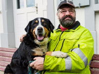 Un maitre et son Bouvier Bernois