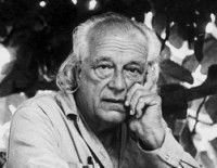 Un portrait en noir et blanc du poète Rafael Alberti