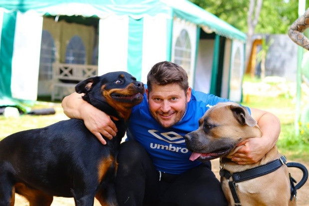 Eric Tramson et deux chiens