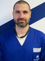 Jarek Szczepaniak, vétérinaire de la clinique Vet-Urgentys