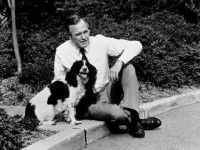 Le président américain George H. W. Bush et son Springer Anglais Millie