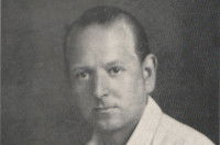 Portrait en noir et blanc de Edward Bach