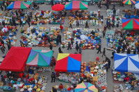 Le marché de Moran, réputé pour la viande de chien