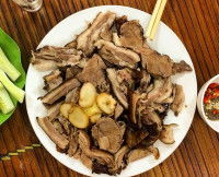 Un plat vietnamien à base de viande de chien