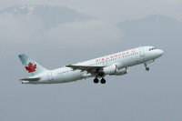 Un avion d'Air Canada au décollage