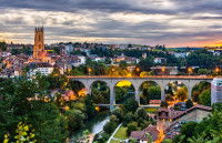 Photo aérienne de la ville de Fribourg, en Suisse