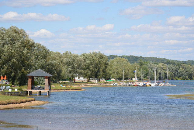 Bateaux sur le lac de l'Ailette, dans l'Aisne