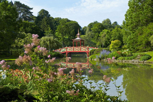 Le pont chinois du lac d'Apremont, en Vendée