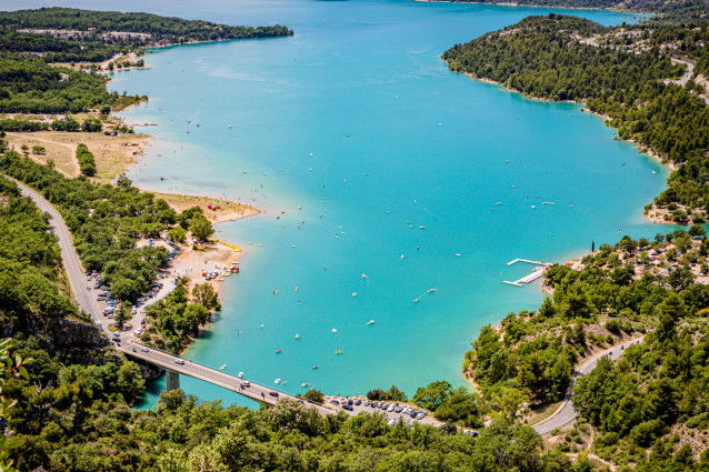 Lac de Sainte-Croix, dans les gorges du Verdon