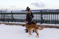 Un couple et leur Saluki à Québec, au Canada