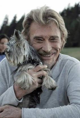 Johnny Hallyday et son Yorkshire Terrier
