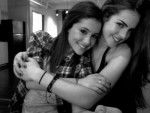 Elizabeth Gillies and I BFF's - Mâle (Autre)