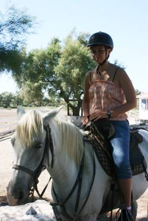 Moi sur Sapie une jument de balade - (3 ans)