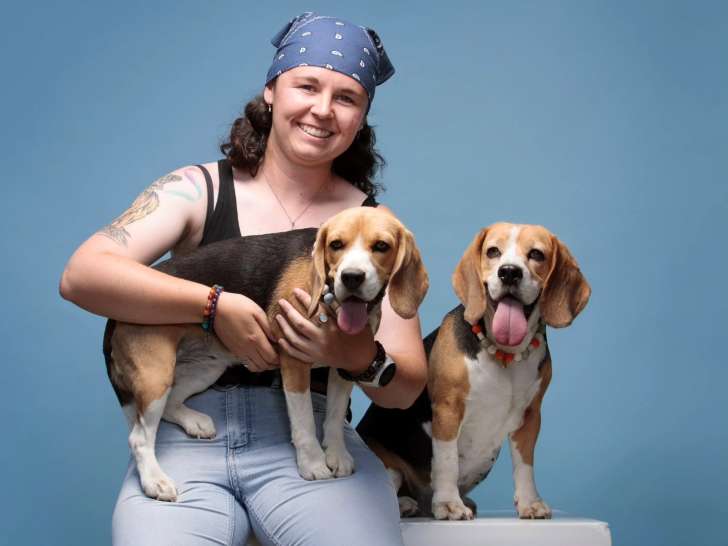 Dans les pattes d'un chien